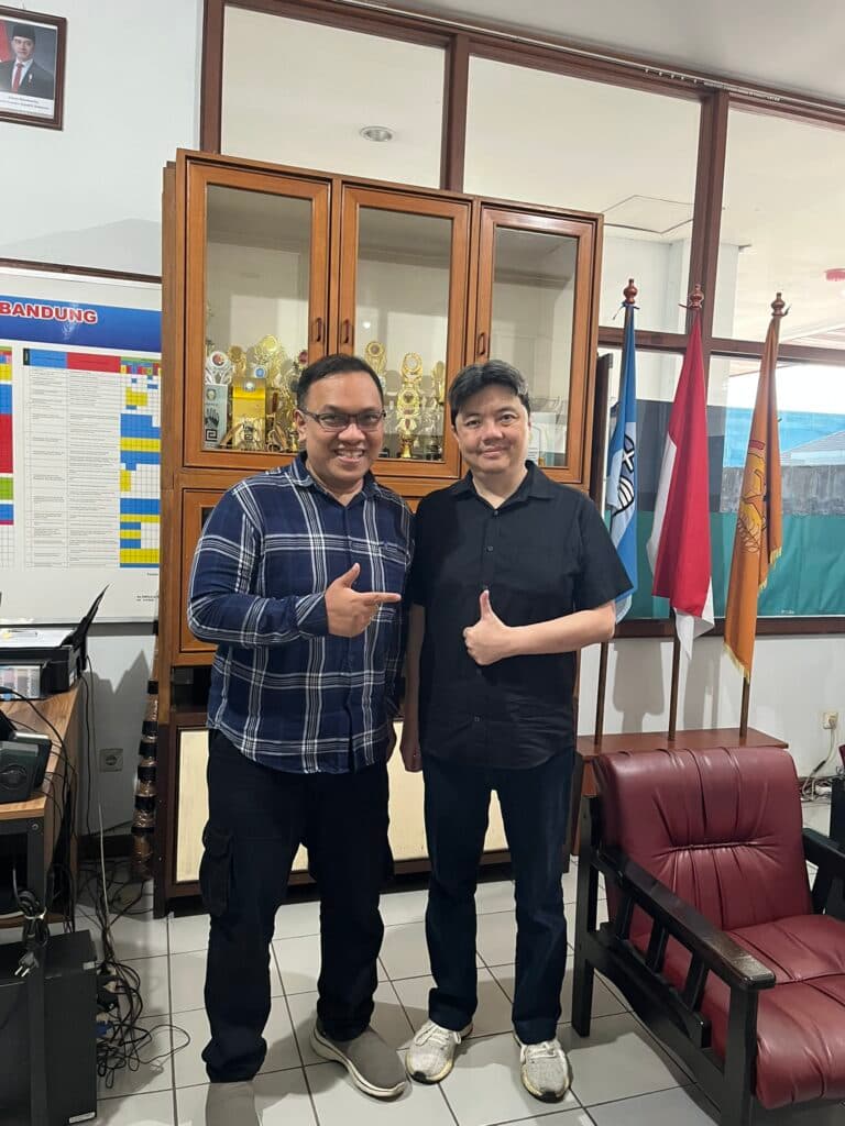 Kunjungan ke SMAS Yahya Bandung